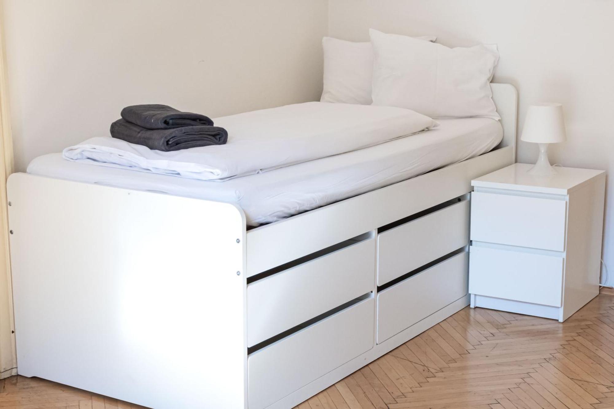 Apartments In Mala Strana - 10 Minutes From Charles Bridge Prag Eksteriør billede