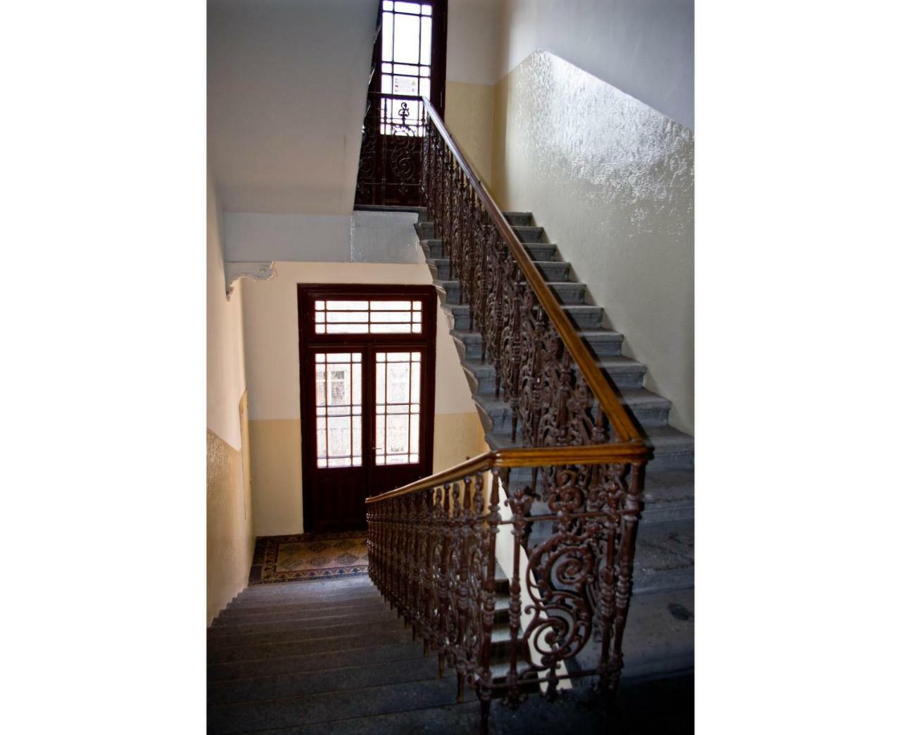 Apartments In Mala Strana - 10 Minutes From Charles Bridge Prag Eksteriør billede