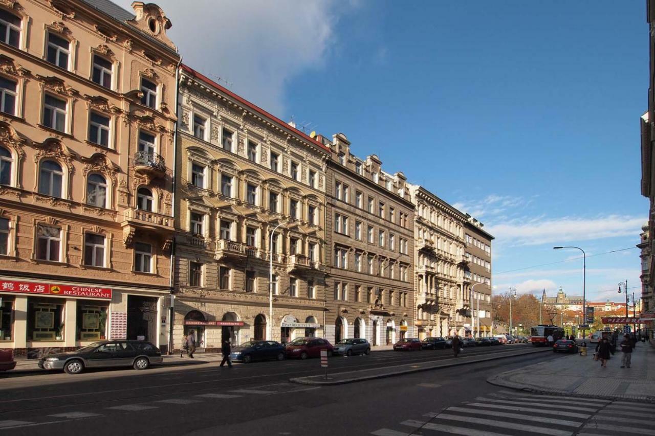 Apartments In Mala Strana - 10 Minutes From Charles Bridge Prag Eksteriør billede