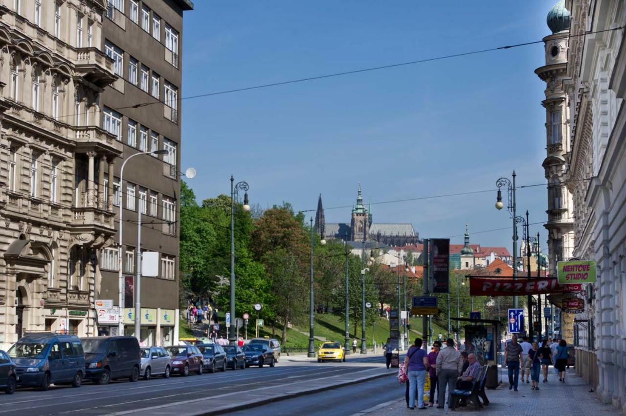 Apartments In Mala Strana - 10 Minutes From Charles Bridge Prag Eksteriør billede